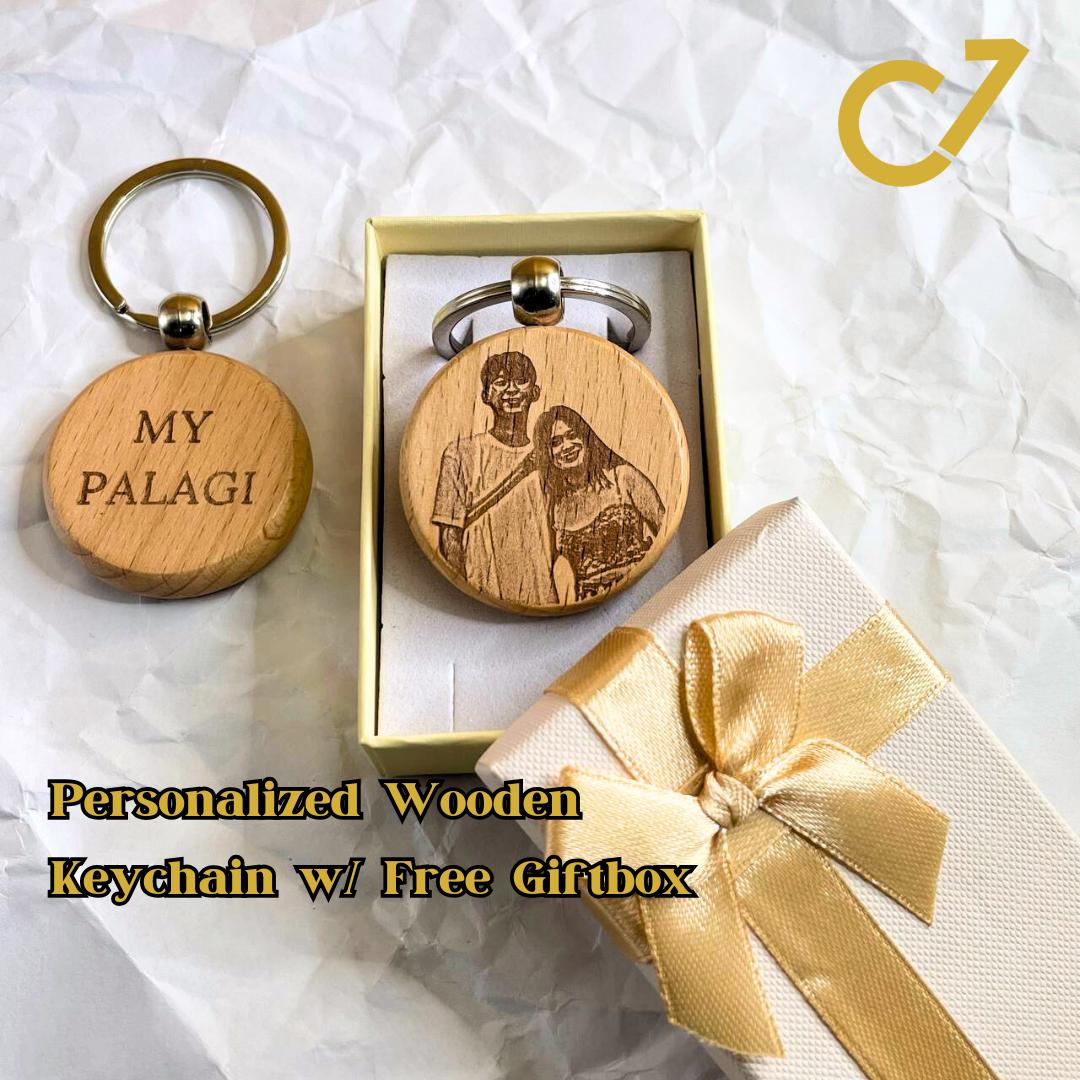 Personalized laser-engraved beech wood round keychain